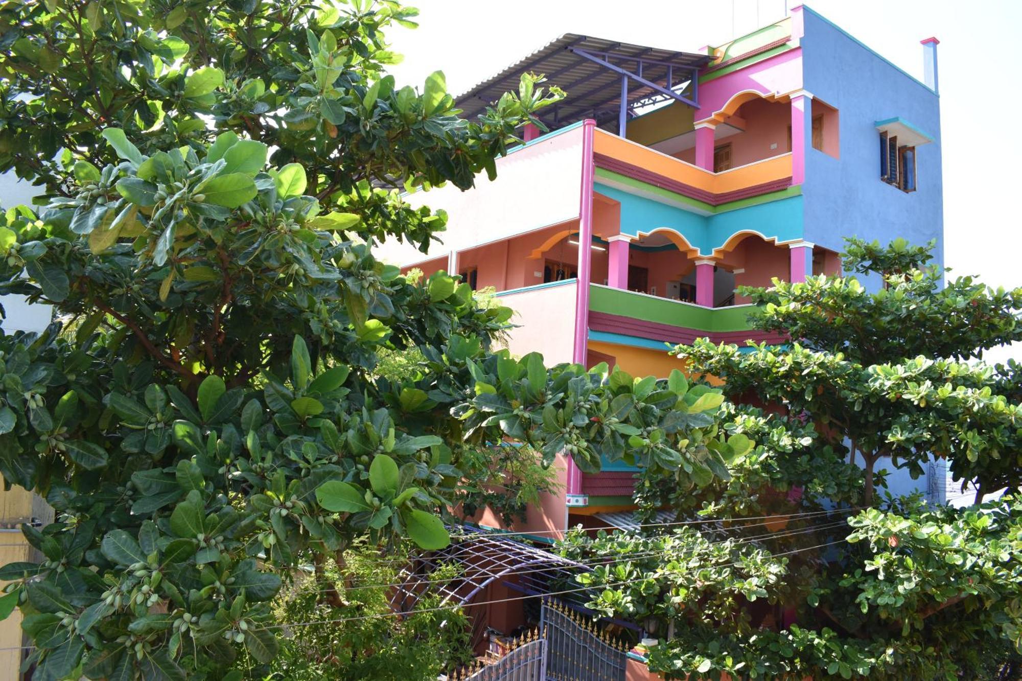 Rainbow Guest House Tiruvannāmalai Extérieur photo