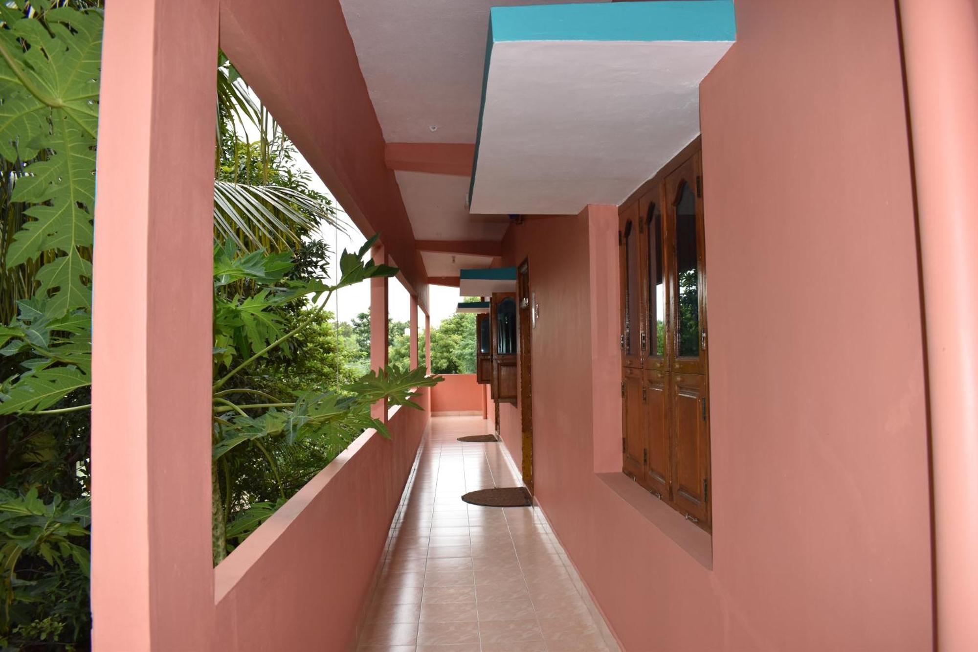 Rainbow Guest House Tiruvannāmalai Extérieur photo