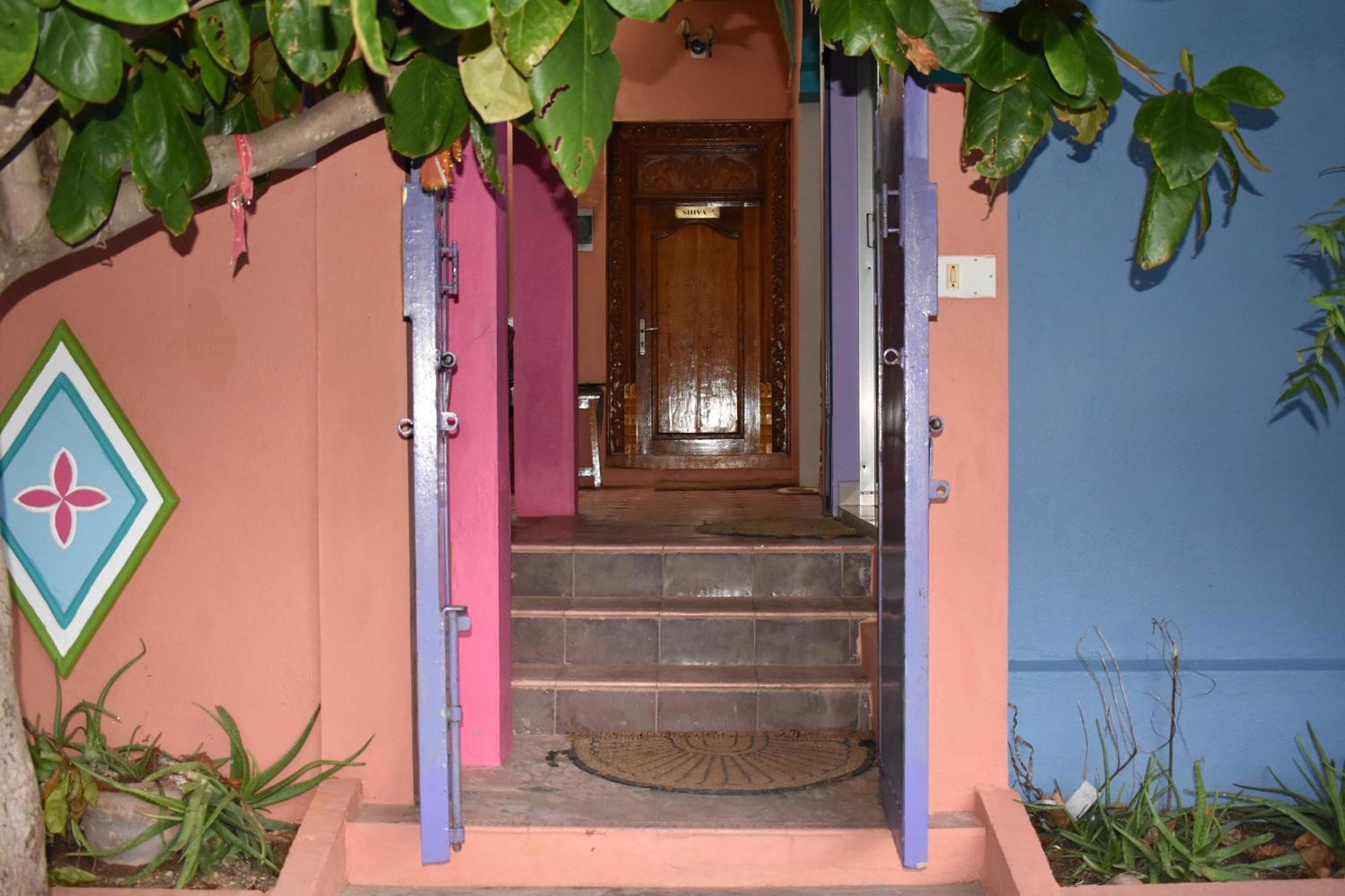 Rainbow Guest House Tiruvannāmalai Extérieur photo