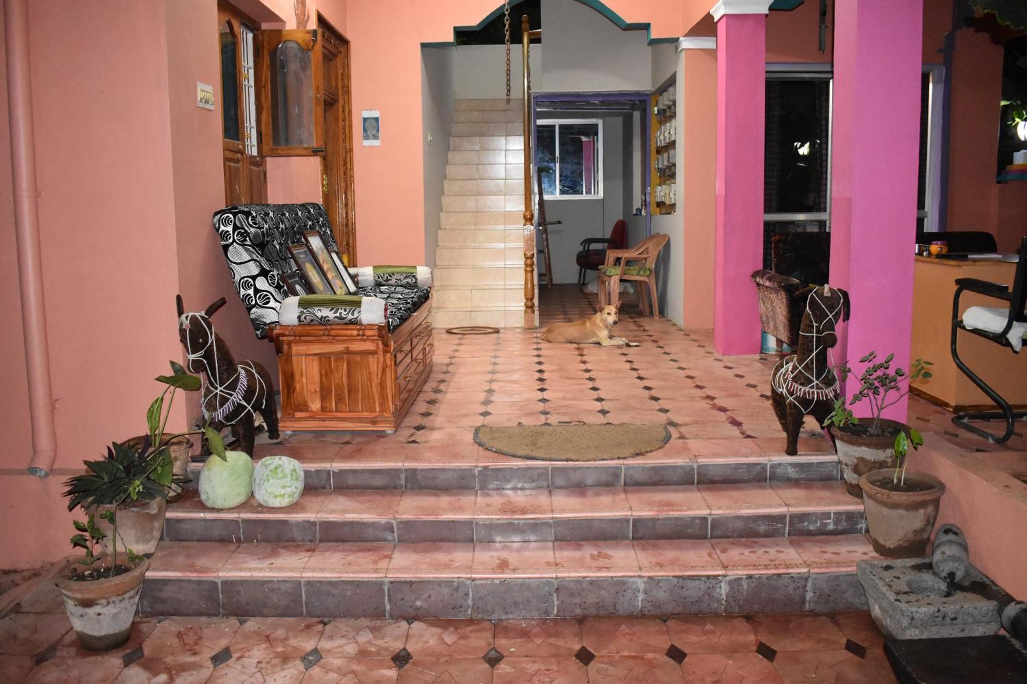 Rainbow Guest House Tiruvannāmalai Extérieur photo