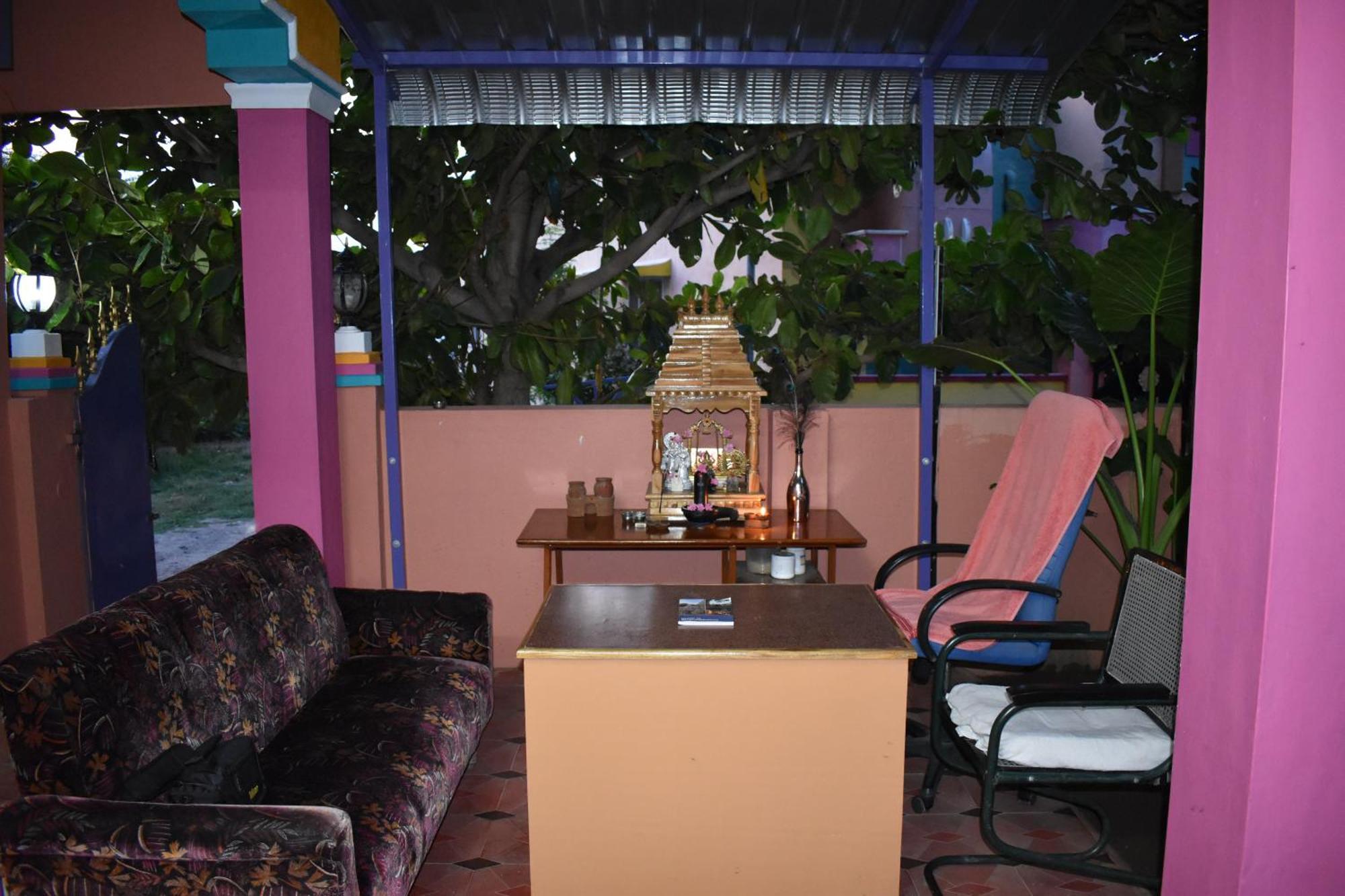 Rainbow Guest House Tiruvannāmalai Extérieur photo