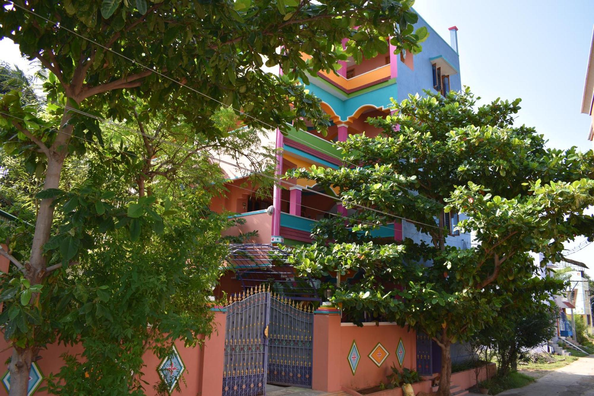Rainbow Guest House Tiruvannāmalai Extérieur photo
