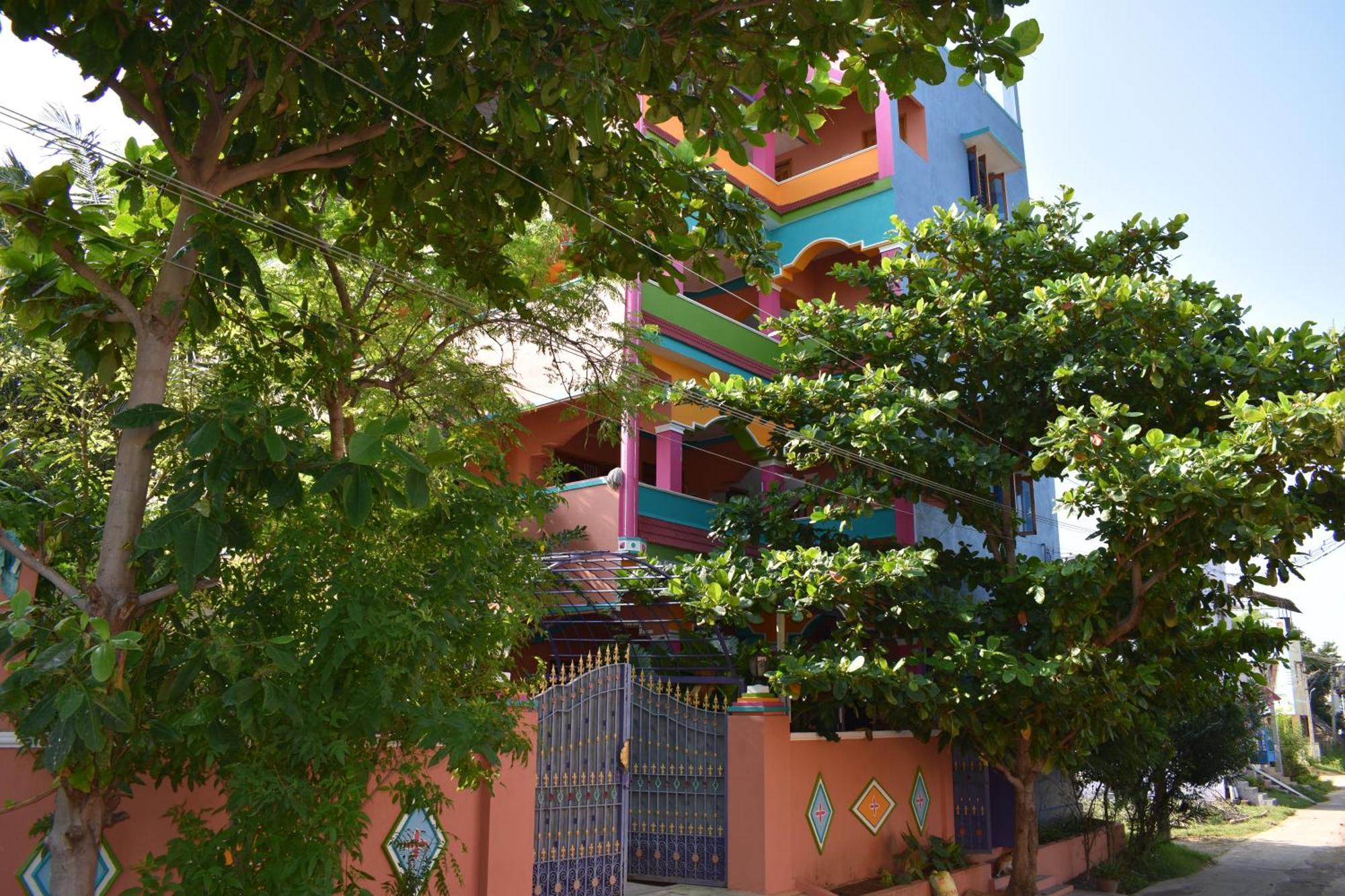 Rainbow Guest House Tiruvannāmalai Extérieur photo