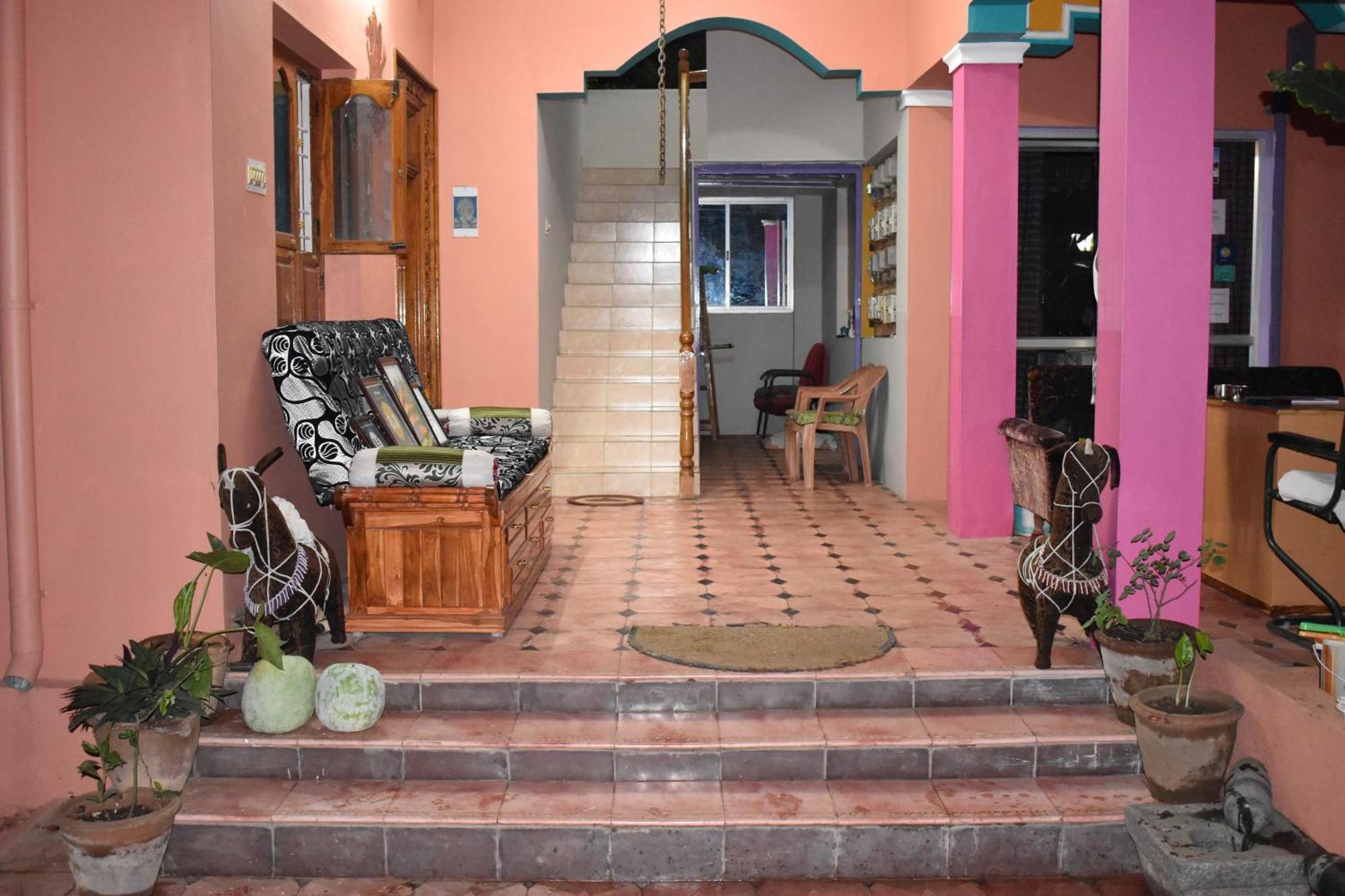 Rainbow Guest House Tiruvannāmalai Extérieur photo